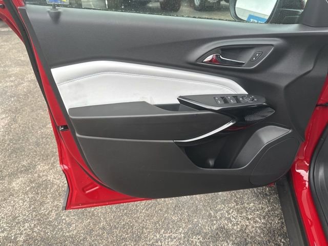 New 2026 Chevrolet Trax LT image 11