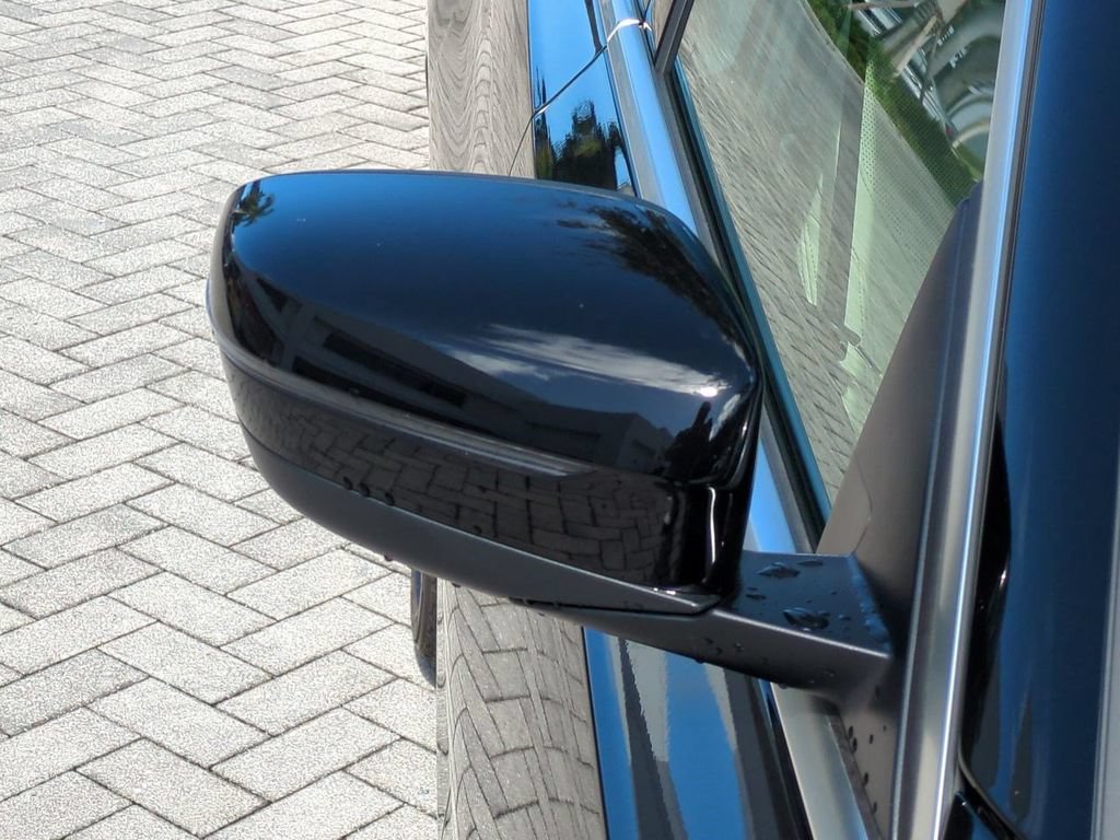 New 2026 BMW 330i Sedan RWD image 12