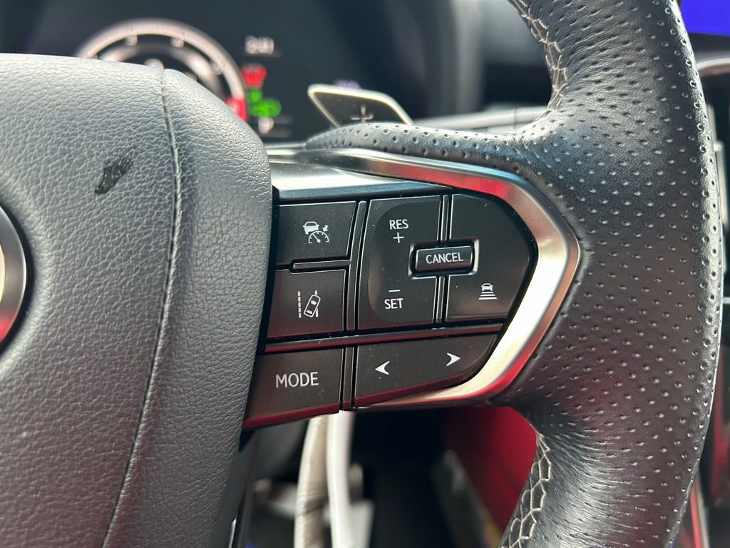 Used 2023 Lexus LX 600 F Sport w/ Accessory Package (Z1) image 18