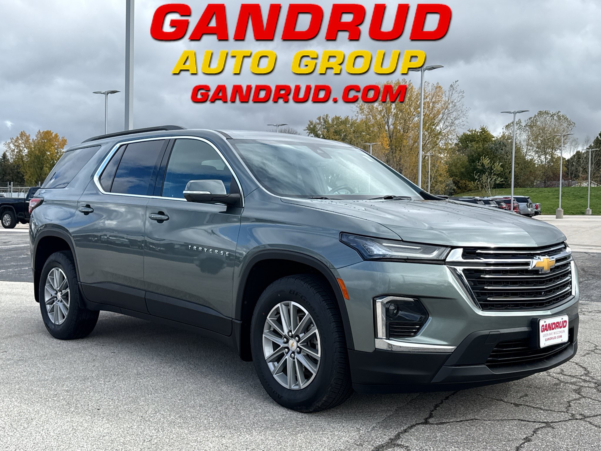 Certified 2023 Chevrolet Traverse LT w/ Rear Camera Mirror Package