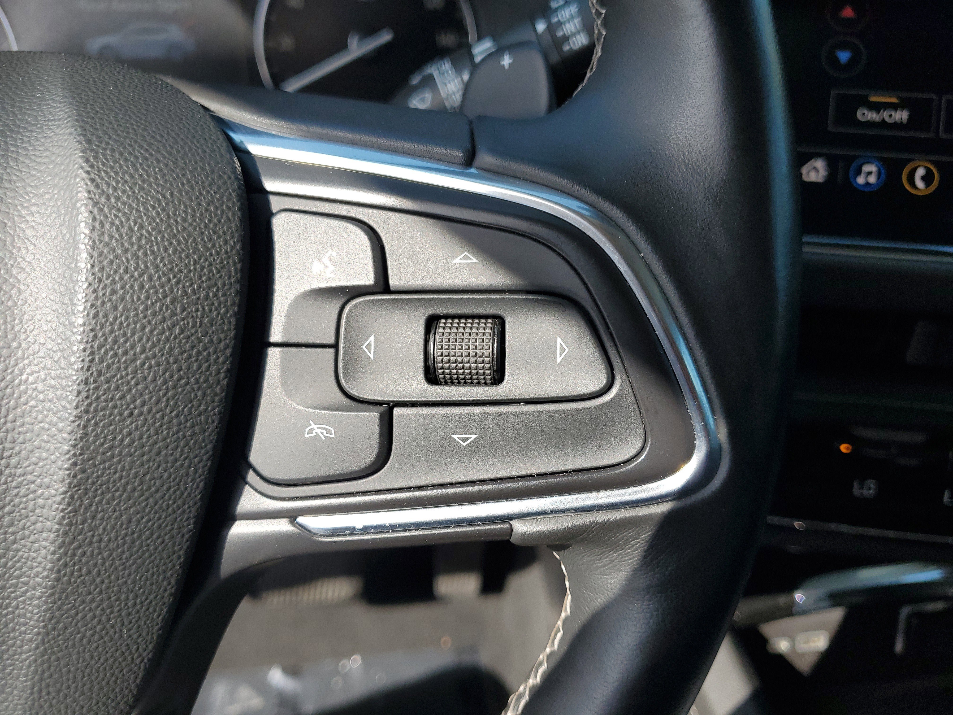 Used 2021 Buick Envision Preferred image 25