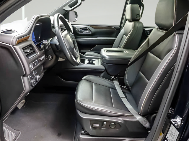 Used 2024 Chevrolet Tahoe Premier w/ Premium Package 2 AWD/4WD image 8