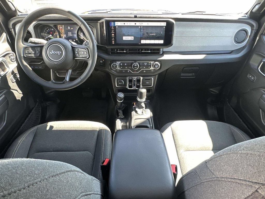 Used 2024 Jeep Wrangler Unlimited w/ Convenience Group AWD/4WD image 15