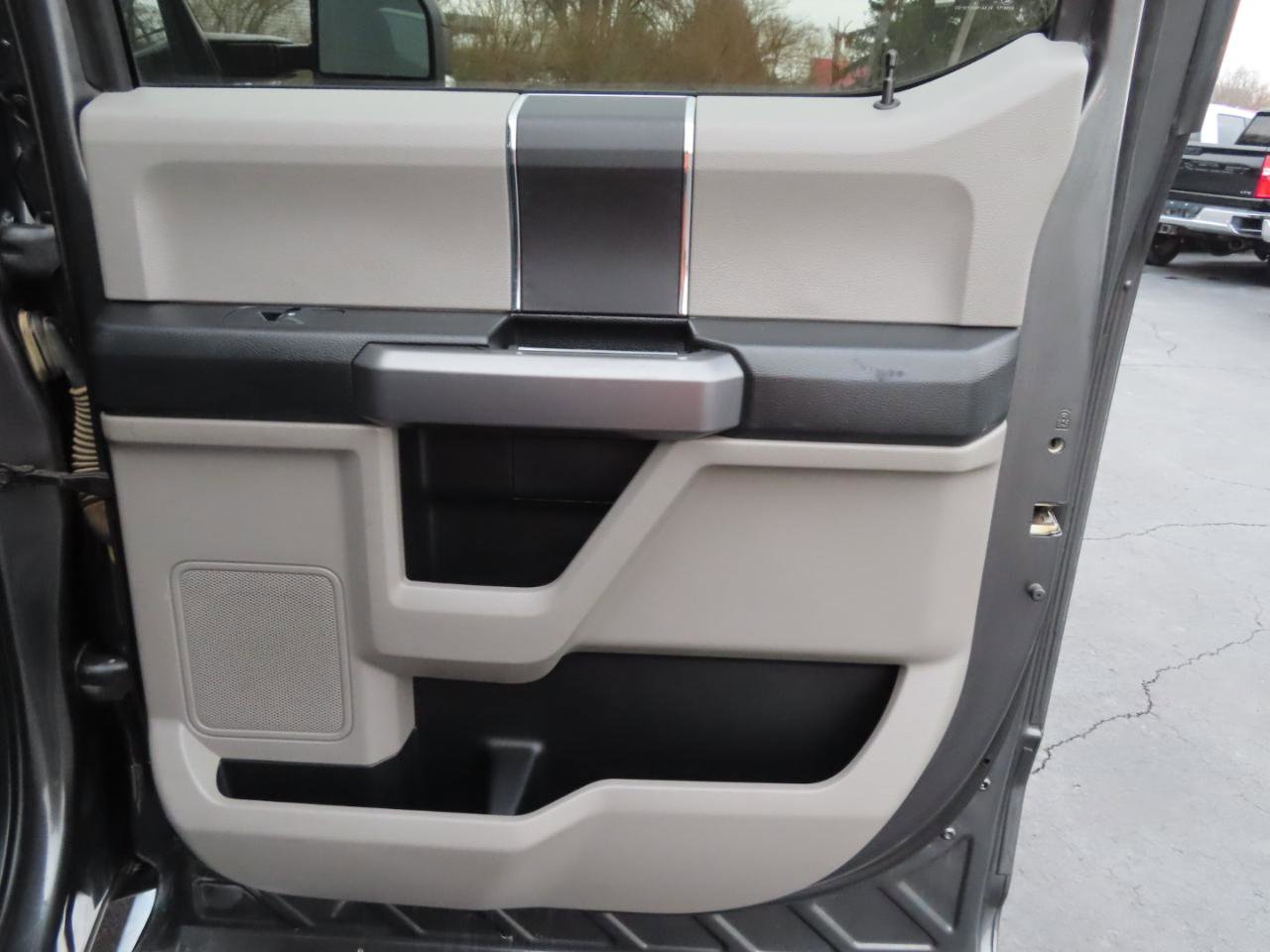 Used 2019 Ford F250 XLT w/ XLT Value Package image 43