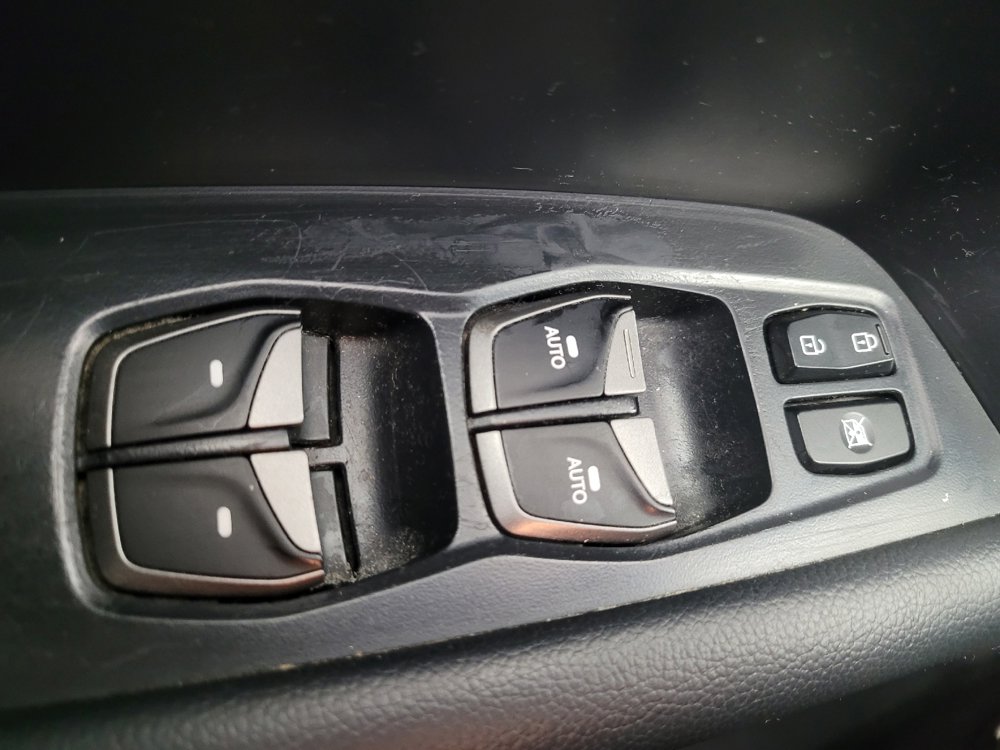 Used 2016 Hyundai Santa Fe Sport w/ Option Group 03 image 27