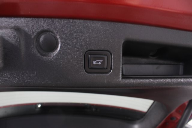 Used 2024 Chevrolet Equinox LT w/ LPO, Floor Liner Package image 19