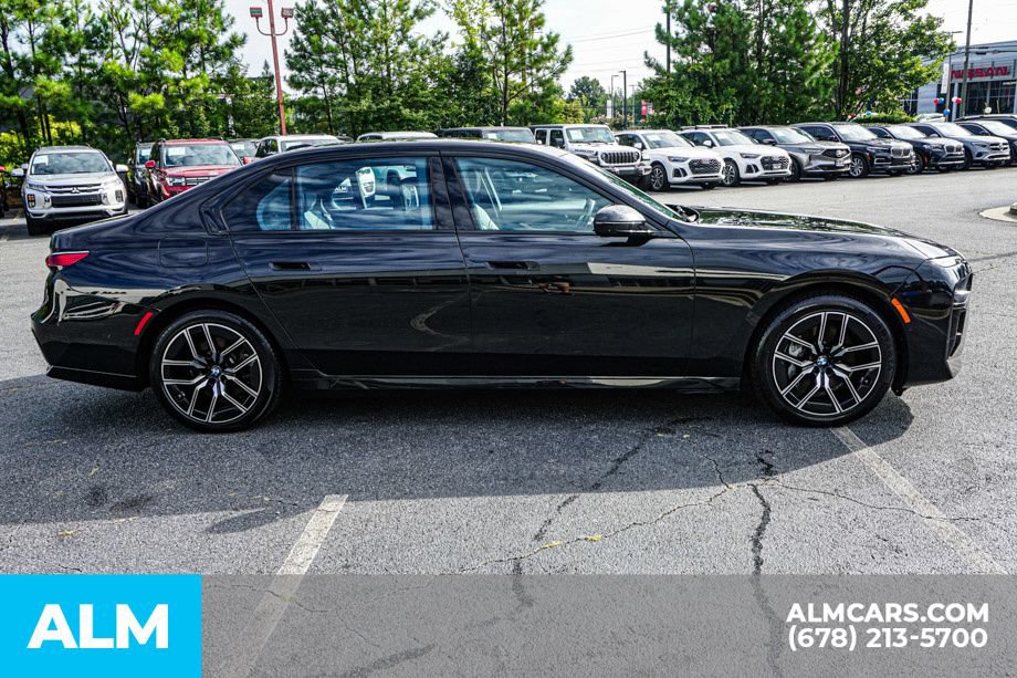 Used 2024 BMW 740i xDrive AWD/4WD image 8