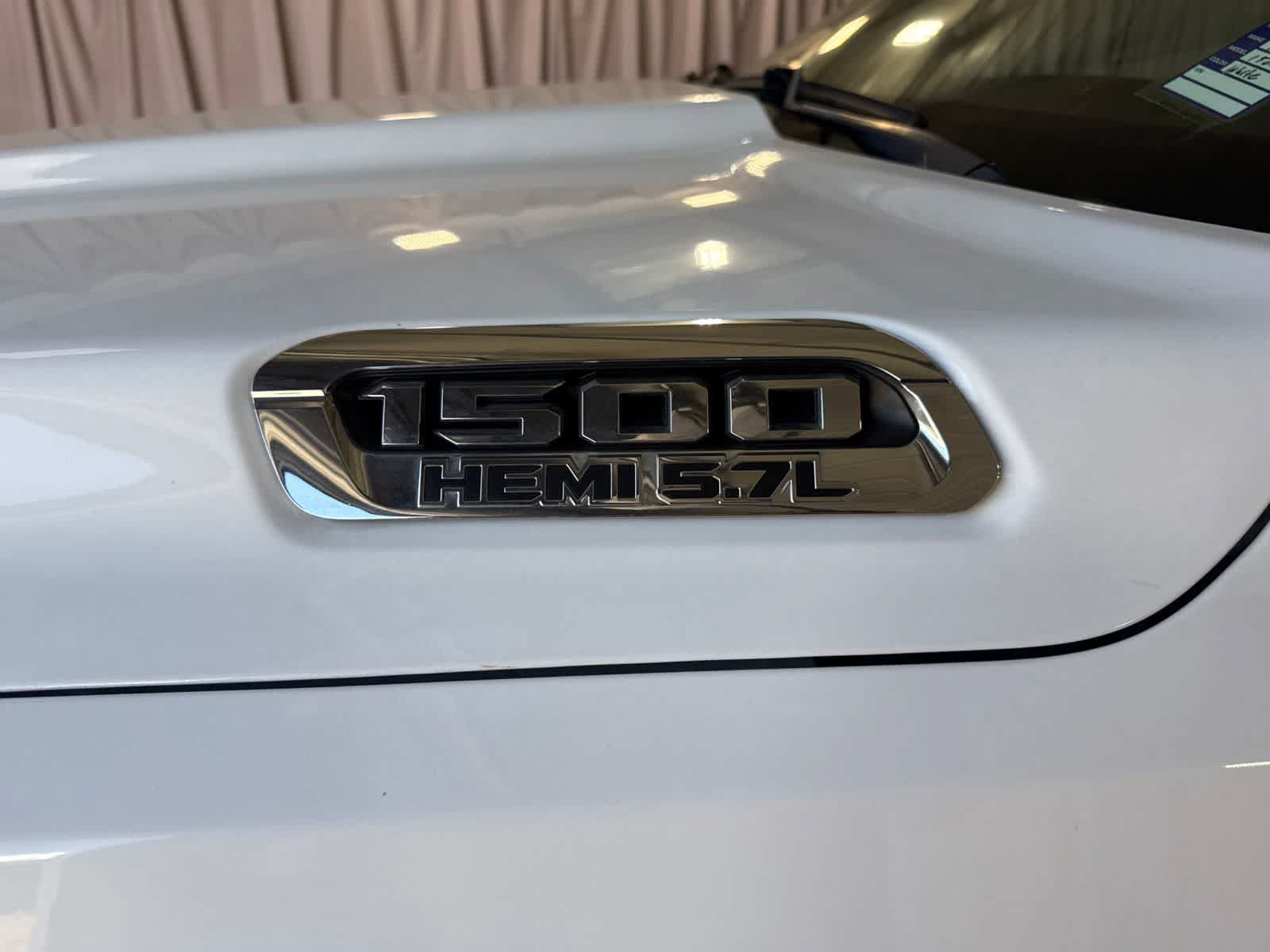 Used 2022 RAM 1500 Big Horn AWD/4WD image 10