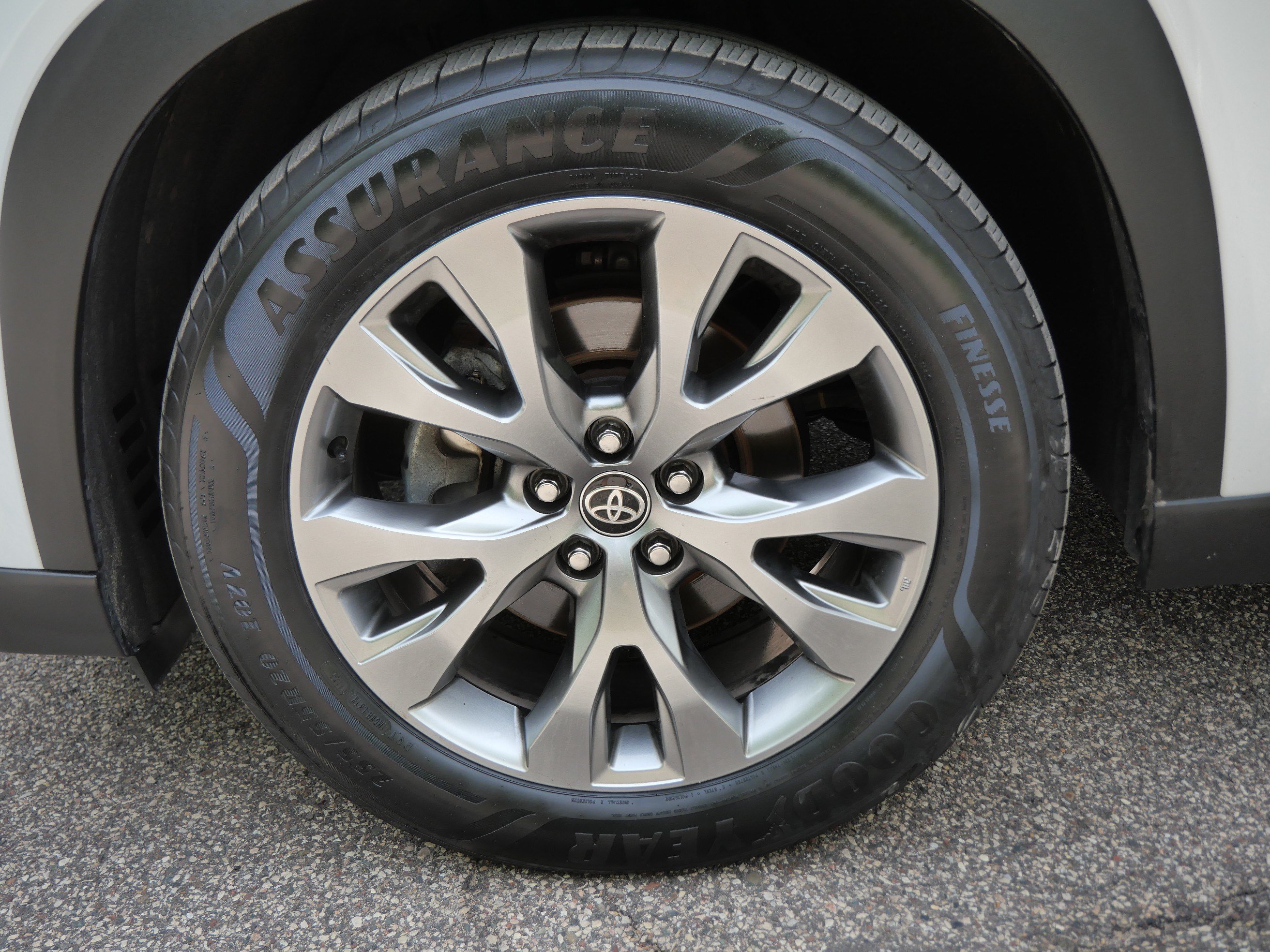 Certified 2024 Toyota Grand Highlander AWD image 16