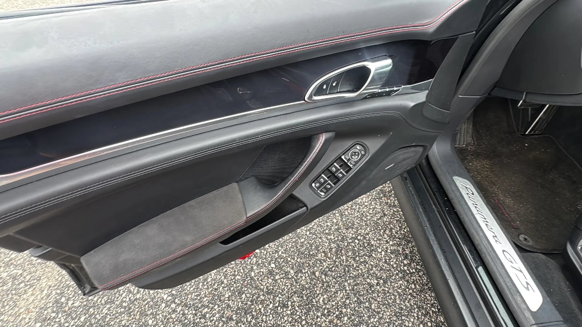 Used 2013 Porsche Panamera GTS AWD/4WD image 13