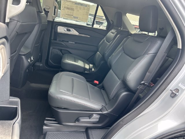 New 2026 Ford Explorer Active w/ Active Comfort Package RWD image 24