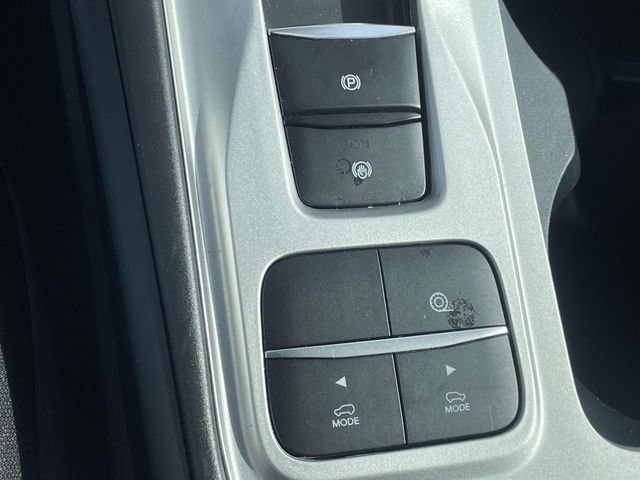 Used 2023 Ford Explorer XLT RWD image 21
