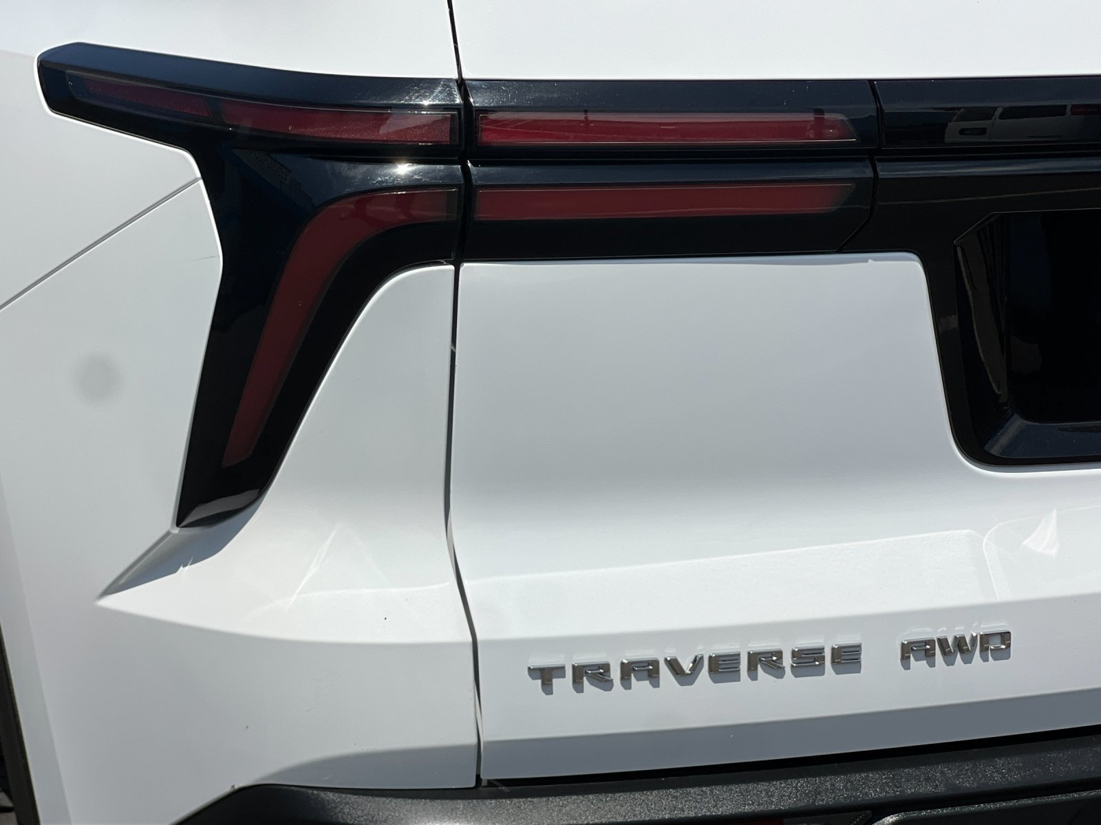 Used 2025 Chevrolet Traverse LT AWD/4WD image 29