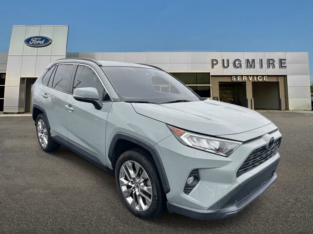 Used 2020 Toyota RAV4 XLE Premium image 1