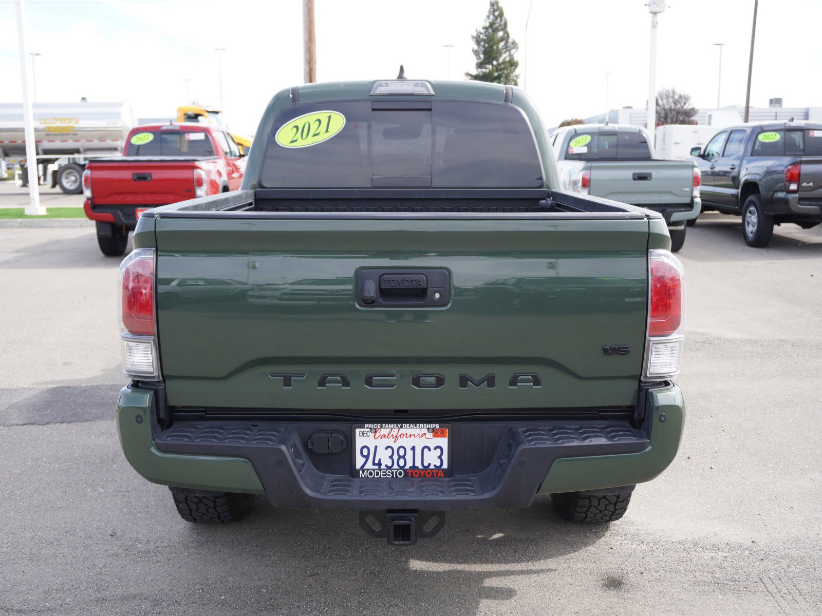 Used 2021 Toyota Tacoma TRD Sport w/ TRD Premium Sport Package image 11