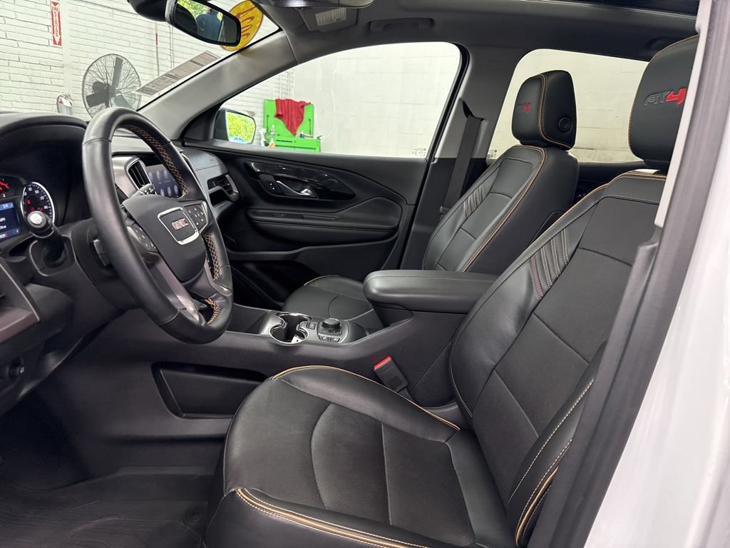 Used 2023 GMC Terrain AT4 w/ Tech Package AWD/4WD image 9