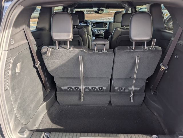 New 2026 Chrysler Pacifica Select image 28