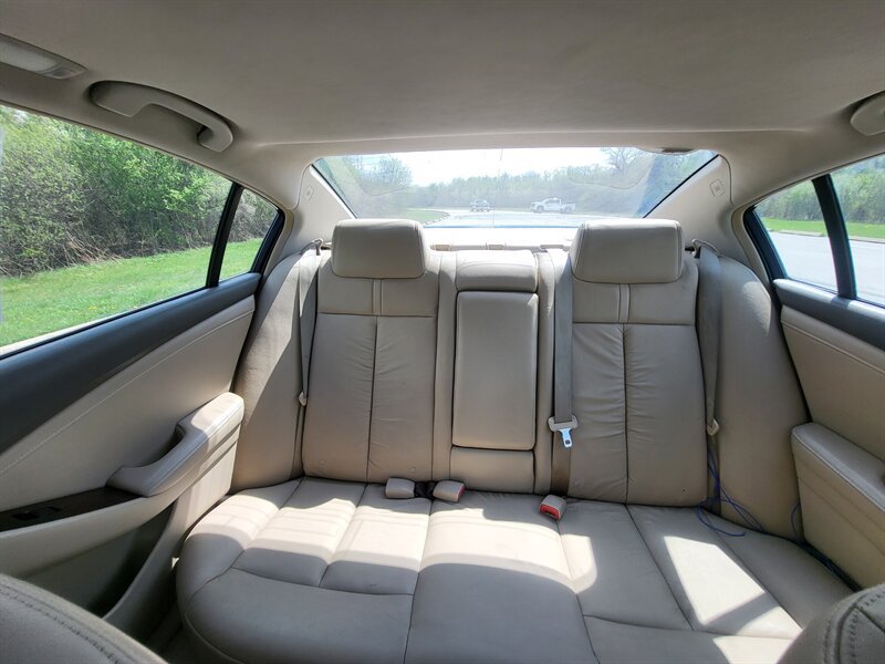 Used 2010 Nissan Altima 3.5 SR w/ Premium Pkg FWD image 15