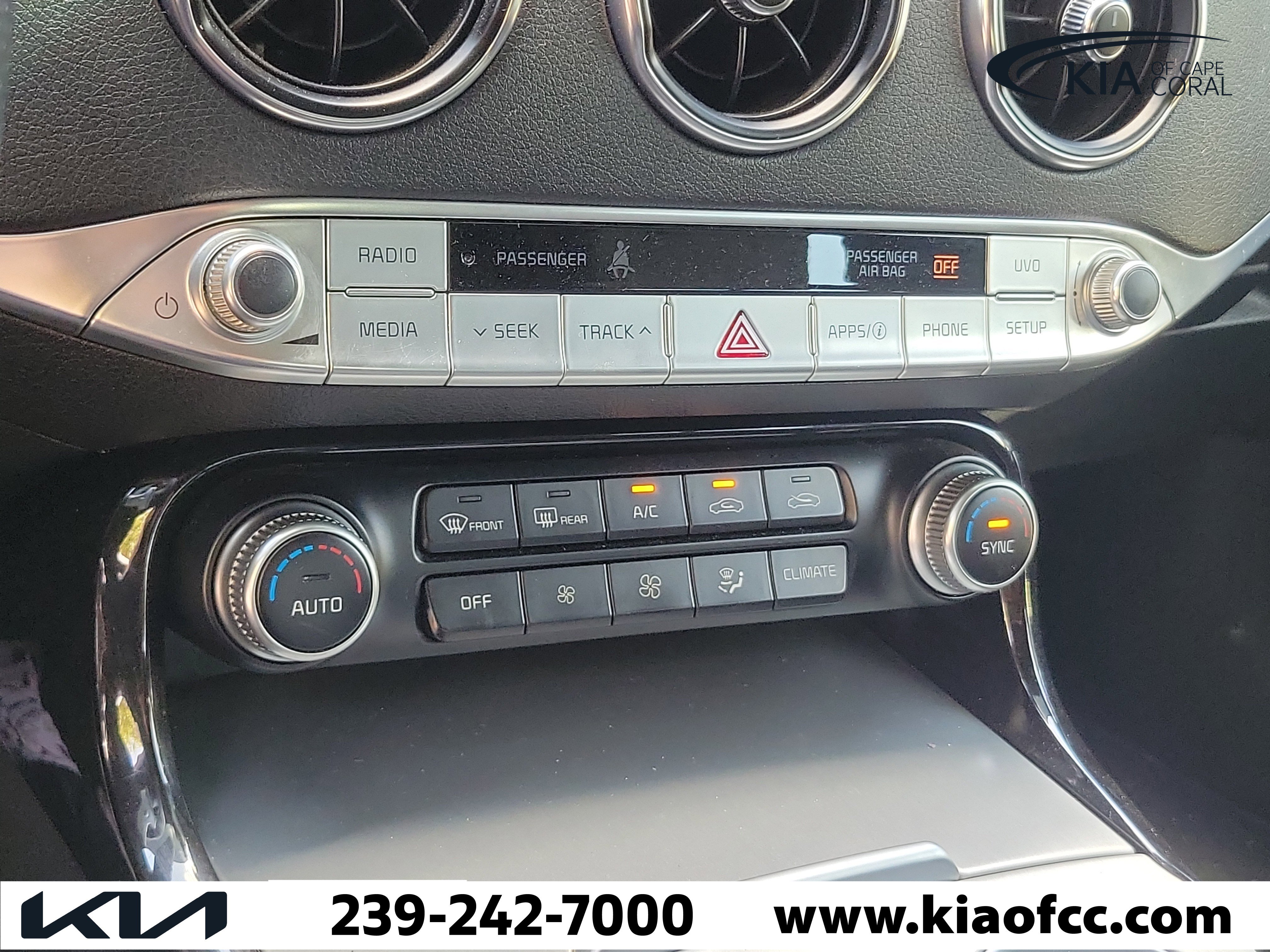 Used 2018 Kia Stinger GT AWD/4WD image 26