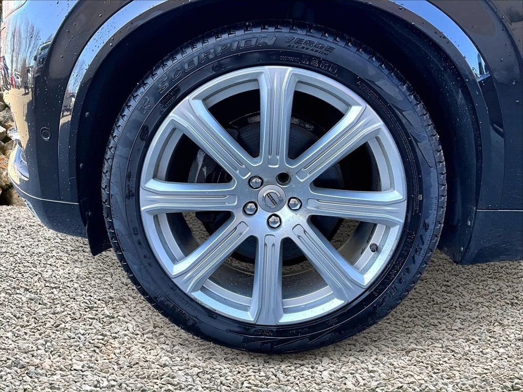 Used 2017 Volvo XC90 T6 Inscription w/ Vision Package image 7