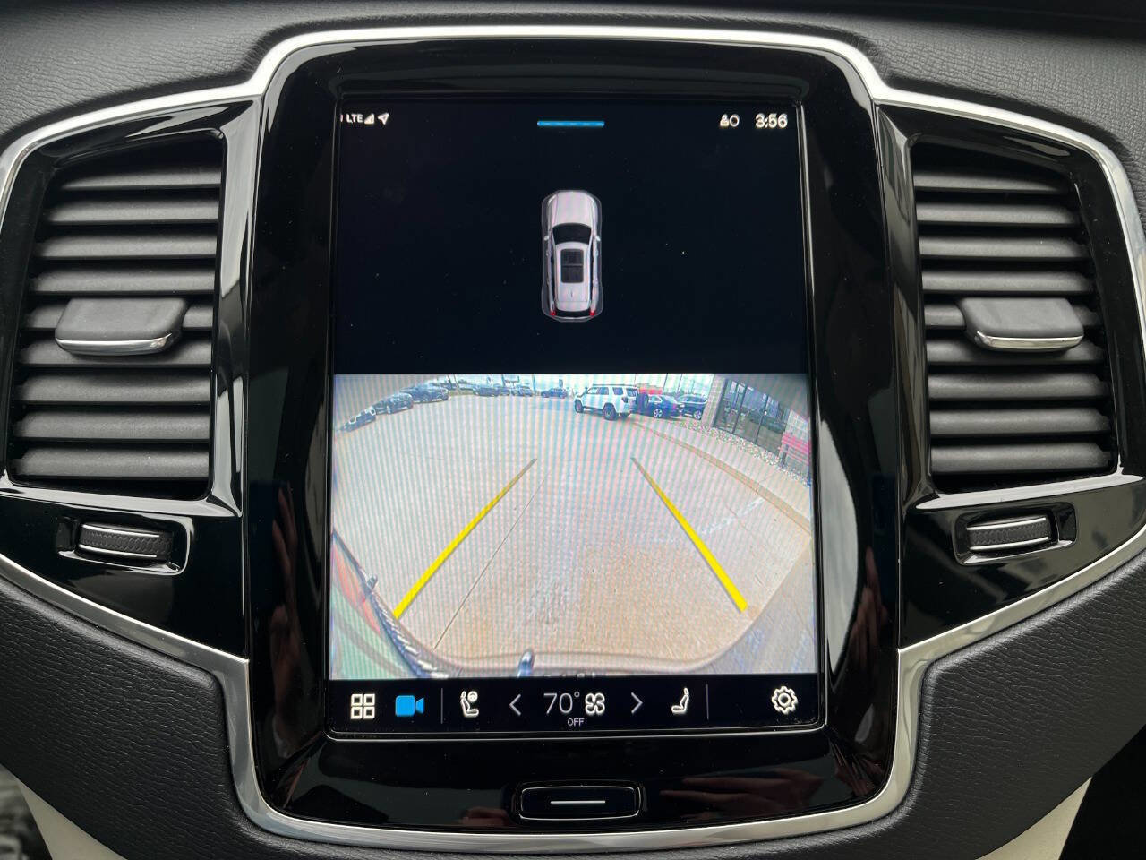 Used 2023 Volvo XC90 B6 Plus w/ Protection Package Premier image 14