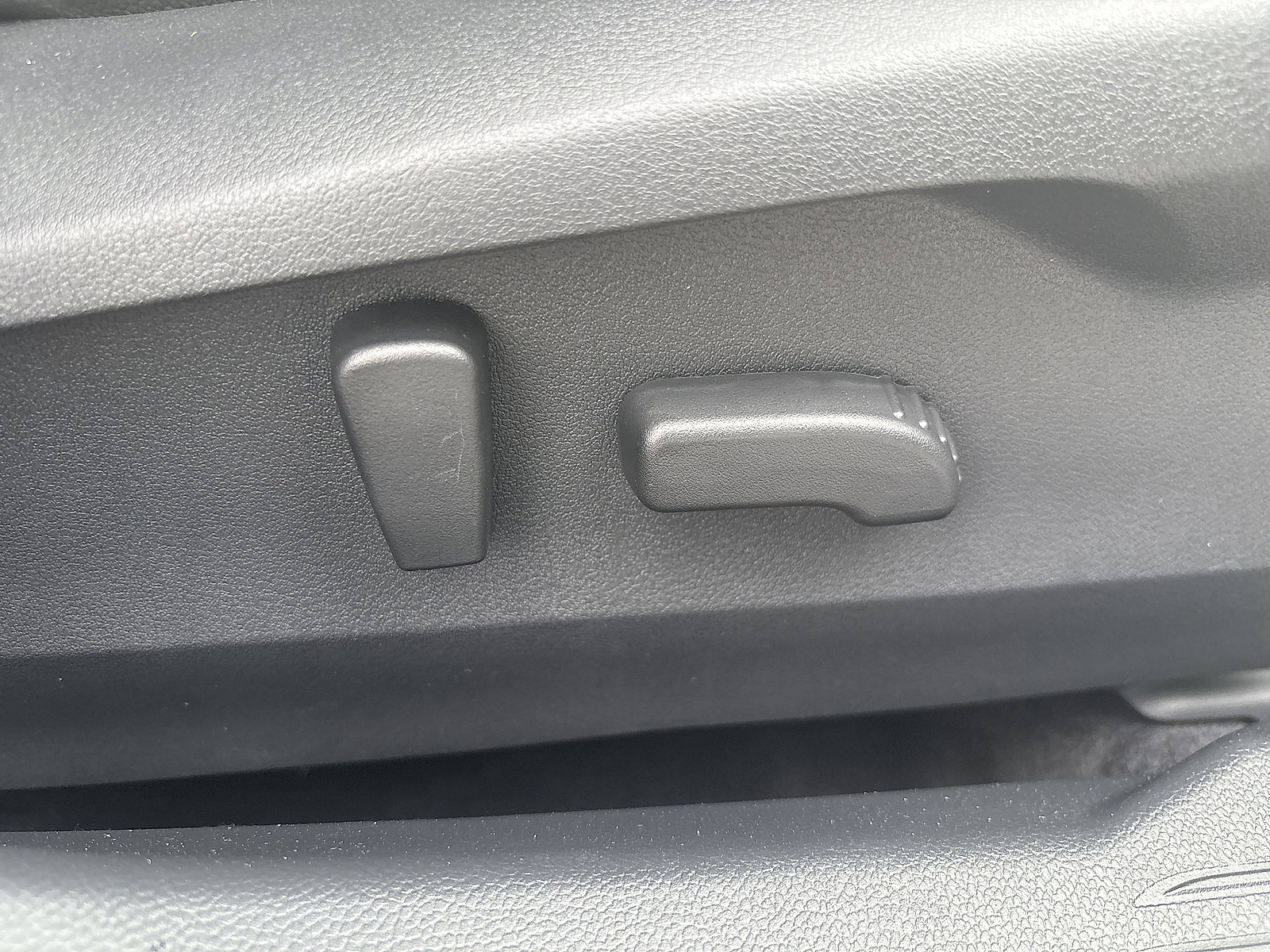 Used 2025 Subaru Outback Limited image 46