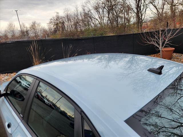 Certified 2025 Volkswagen Jetta Sport image 19