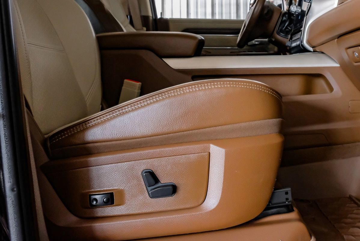 Used 2022 RAM 3500 Laramie image 32