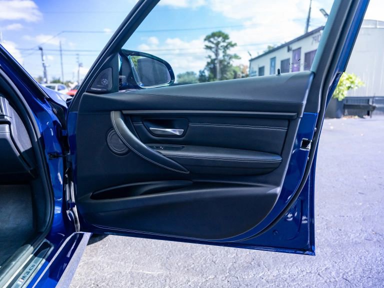 Used 2018 BMW M3 CS w/ Executive Package image 46