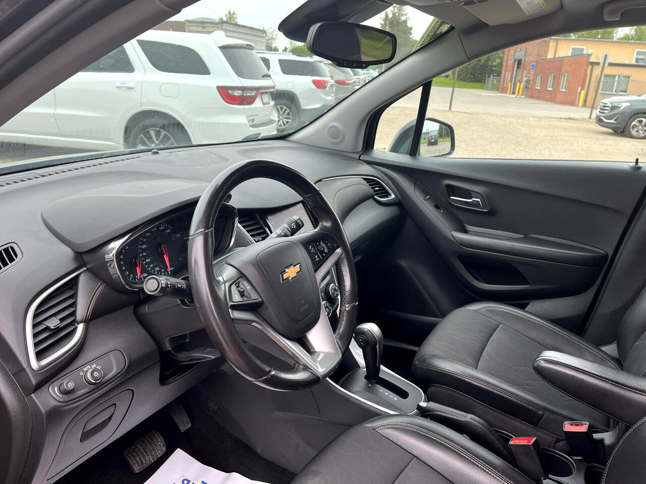 Used 2022 Chevrolet Trax LT w/ Driver Confidence Package image 14