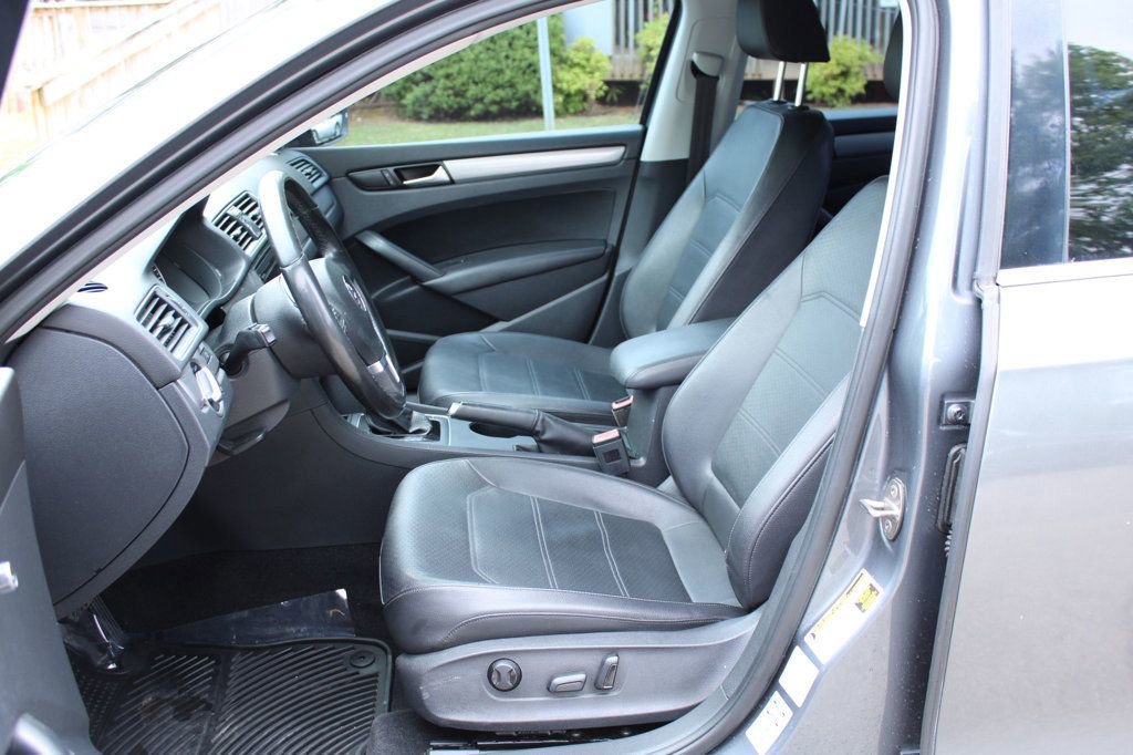 Used 2015 Volkswagen Passat 1.8T Limited Edition FWD image 13