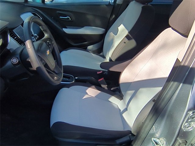 Certified 2020 Chevrolet Trax LS w/ Tint and Cruise Package image 19