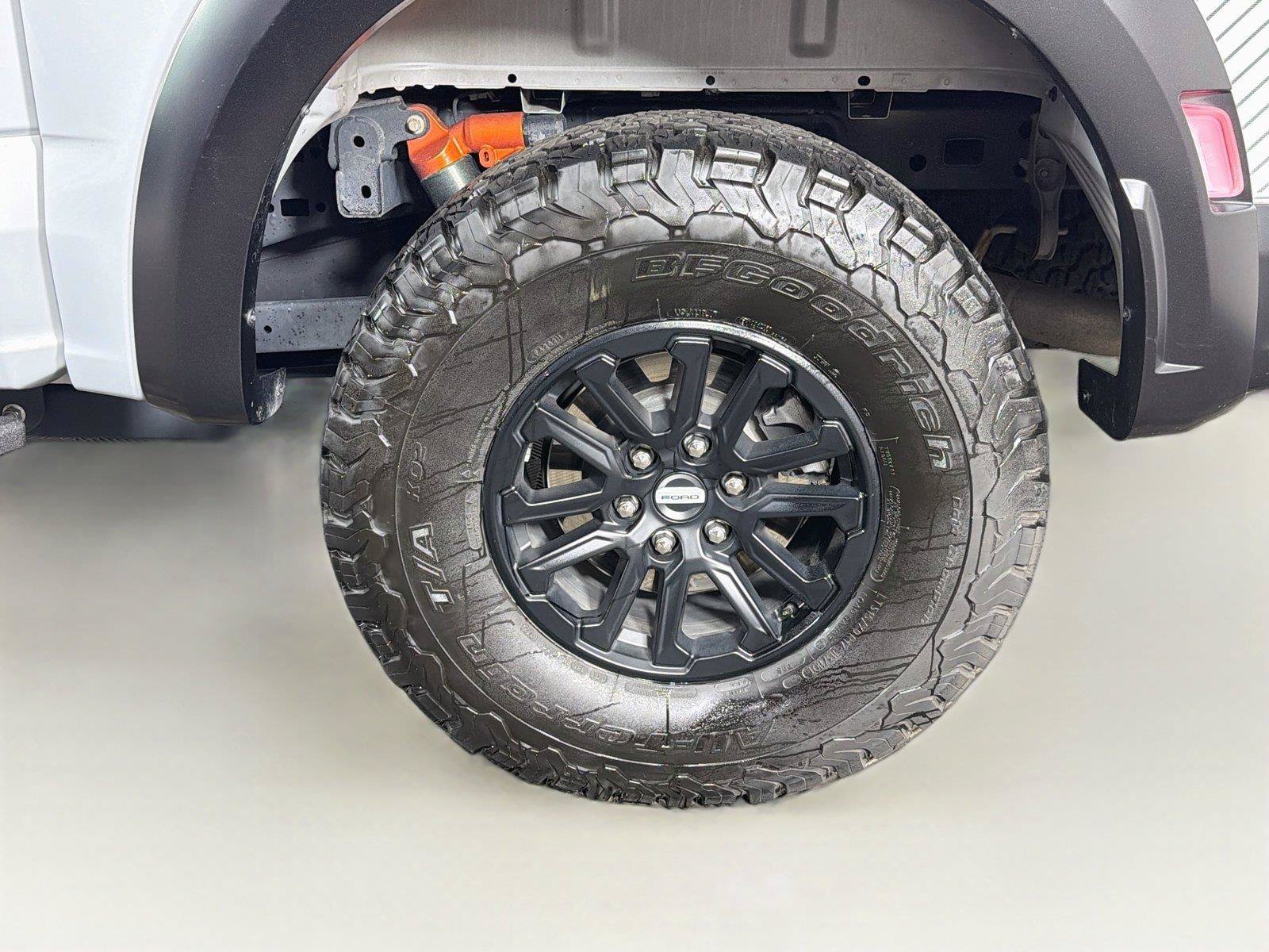 Used 2025 Ford F150 Raptor AWD/4WD image 36