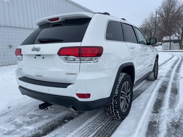 Used 2020 Jeep Grand Cherokee Laredo w/ 18" Wheel & 8.4" Radio Group image 12