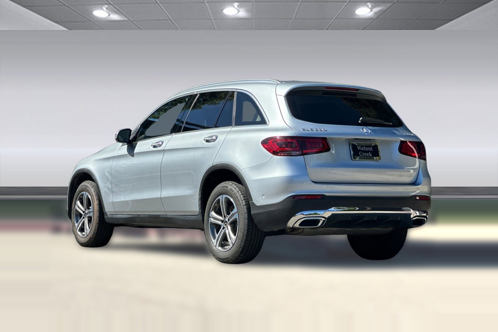 Used 2022 Mercedes-Benz GLC 300 4MATIC image 3