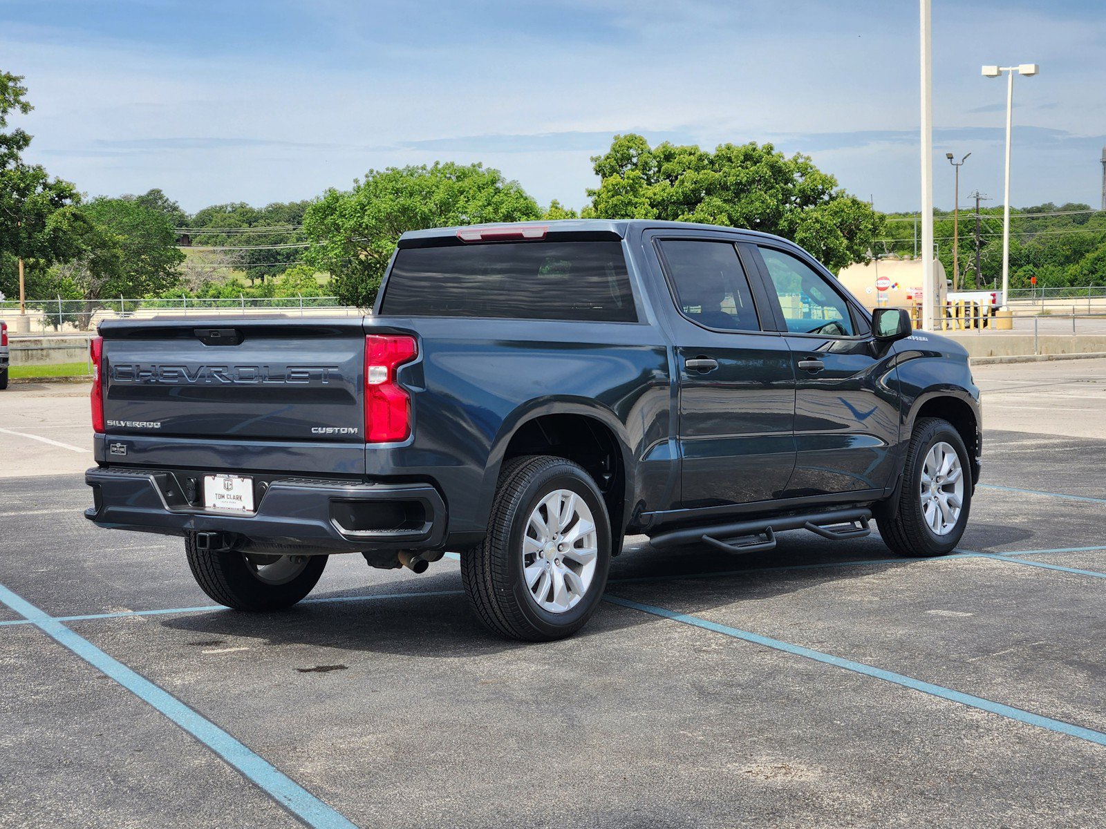 Used 2020 Chevrolet Silverado 1500 Custom w/ Custom Value Package RWD image 9