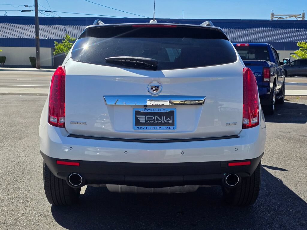 Used 2015 Cadillac SRX Performance w/ Driver Awareness Package FWD image 7