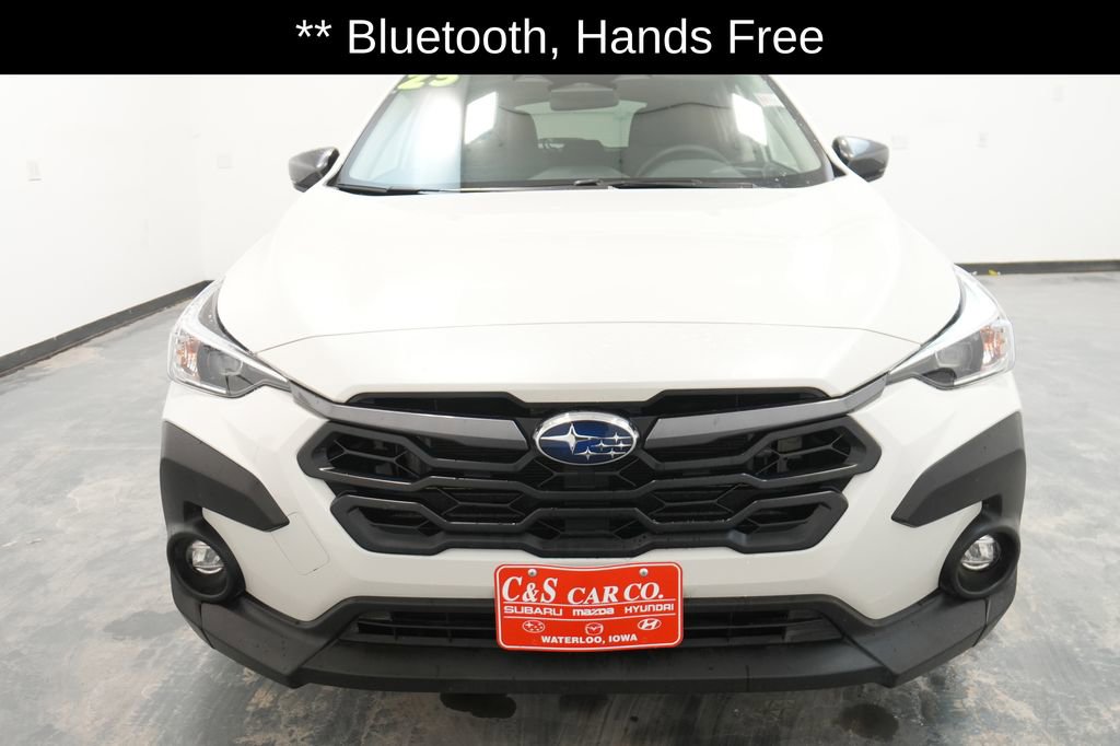 Used 2025 Subaru Crosstrek 2.0i Premium image 3