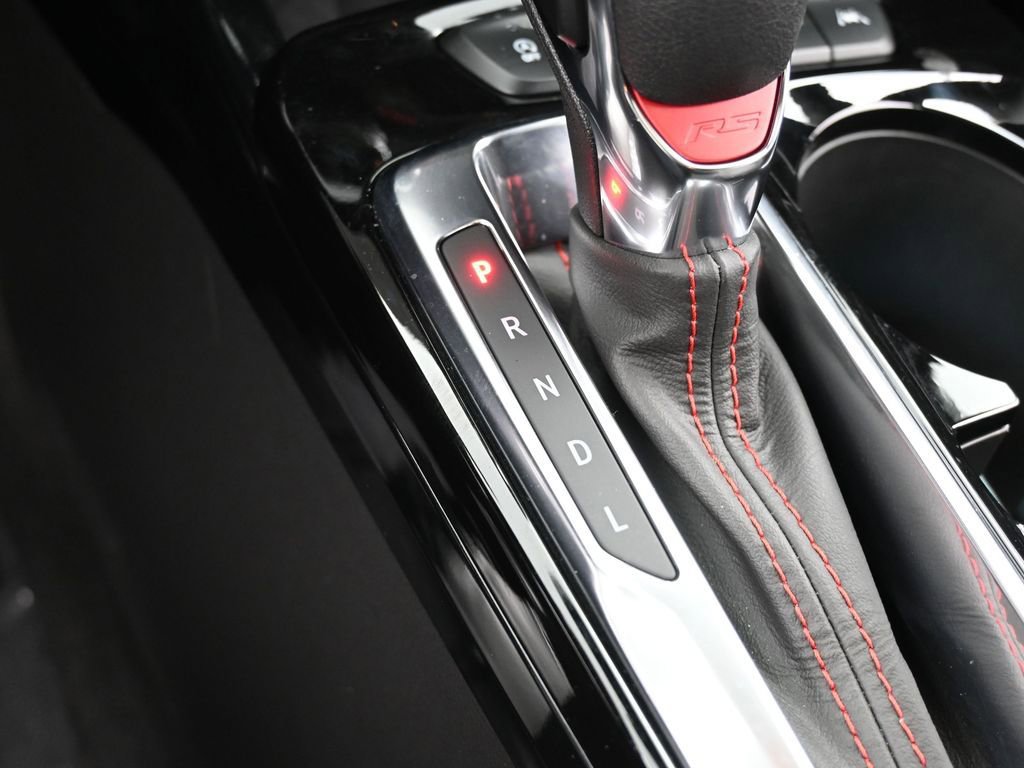 Used 2024 Chevrolet Trax RS w/ Sunroof Package image 24