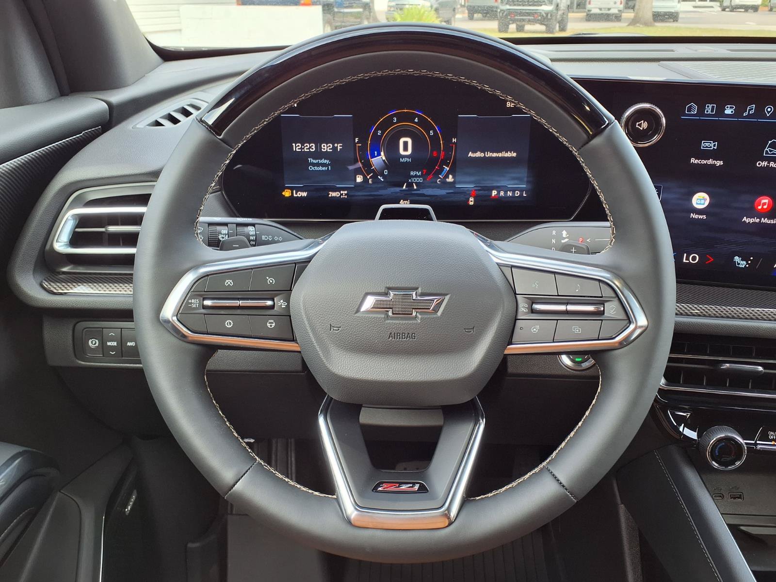 New 2027 Chevrolet Traverse Z71 w/ Enhanced Driving Package AWD/4WD image 19