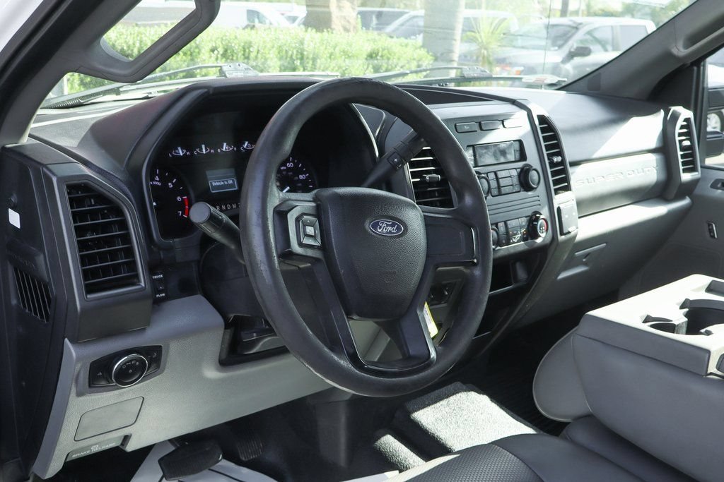 Used 2018 Ford F250 XL w/ Power Equipment Group AWD/4WD image 19