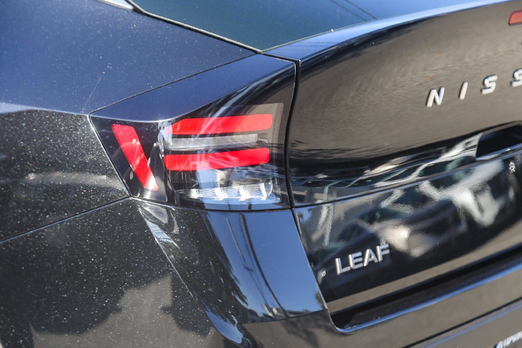 New 2026 Nissan Leaf SV+ w/ Floor Mat Package (SV+) FWD image 9