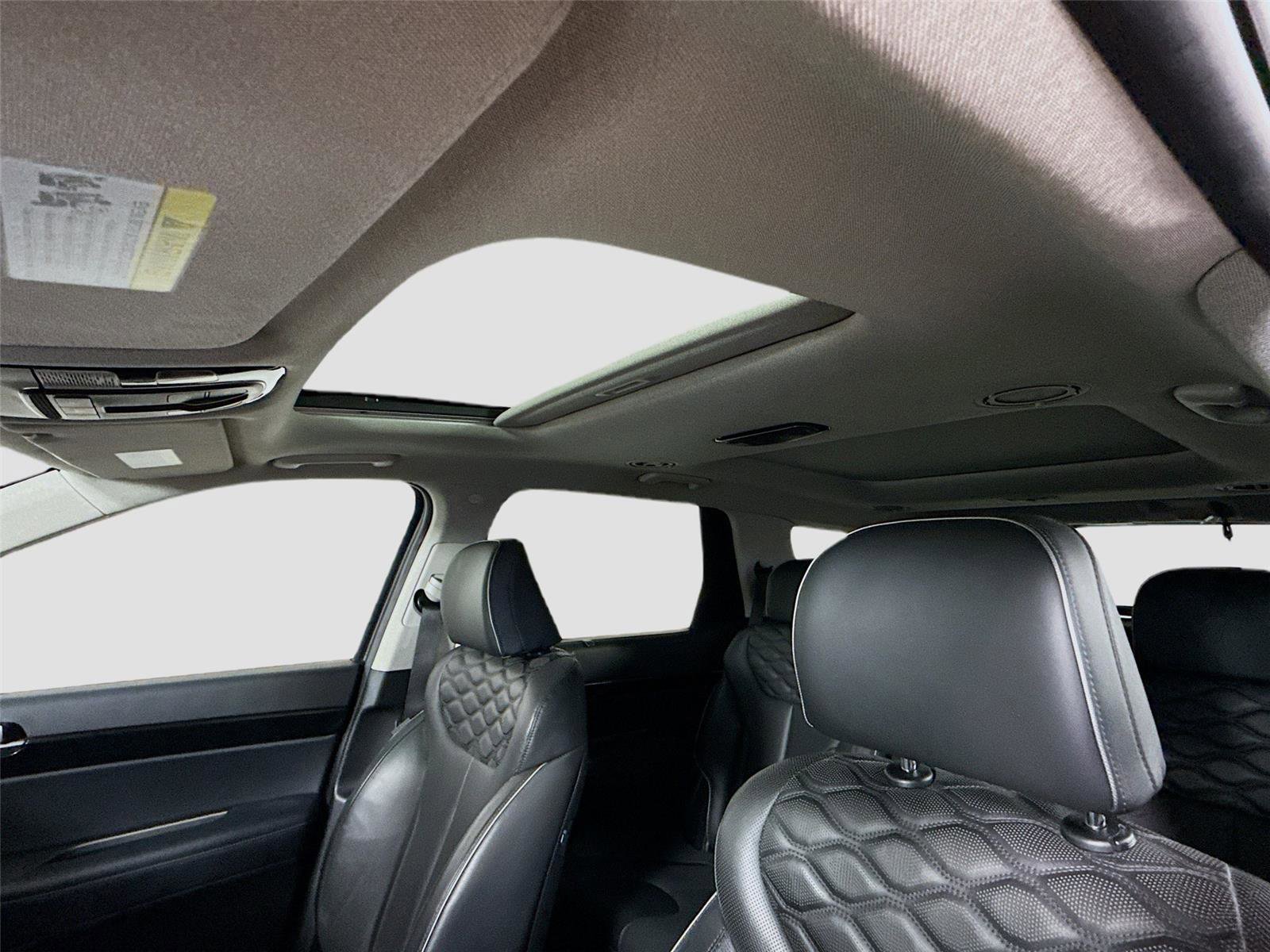 Used 2021 Hyundai Palisade Limited FWD image 16