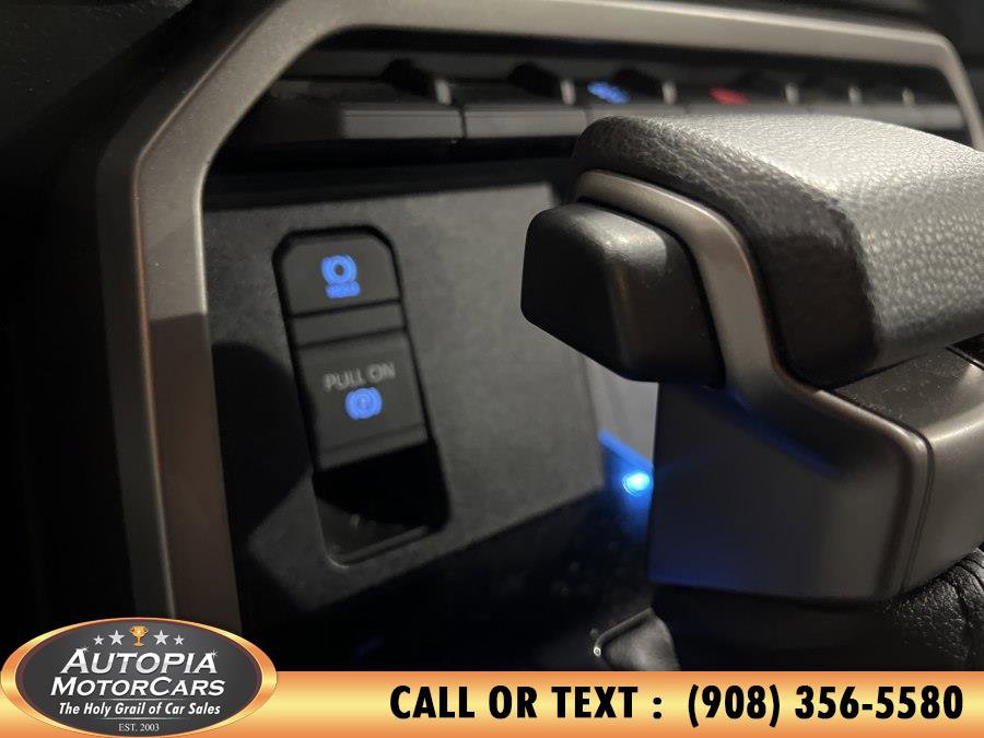 Used 2022 Toyota Tundra SR5 w/ SR5 Convenience Package AWD/4WD image 34