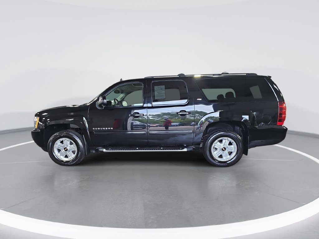 Used 2010 Chevrolet Suburban LT AWD/4WD image 7