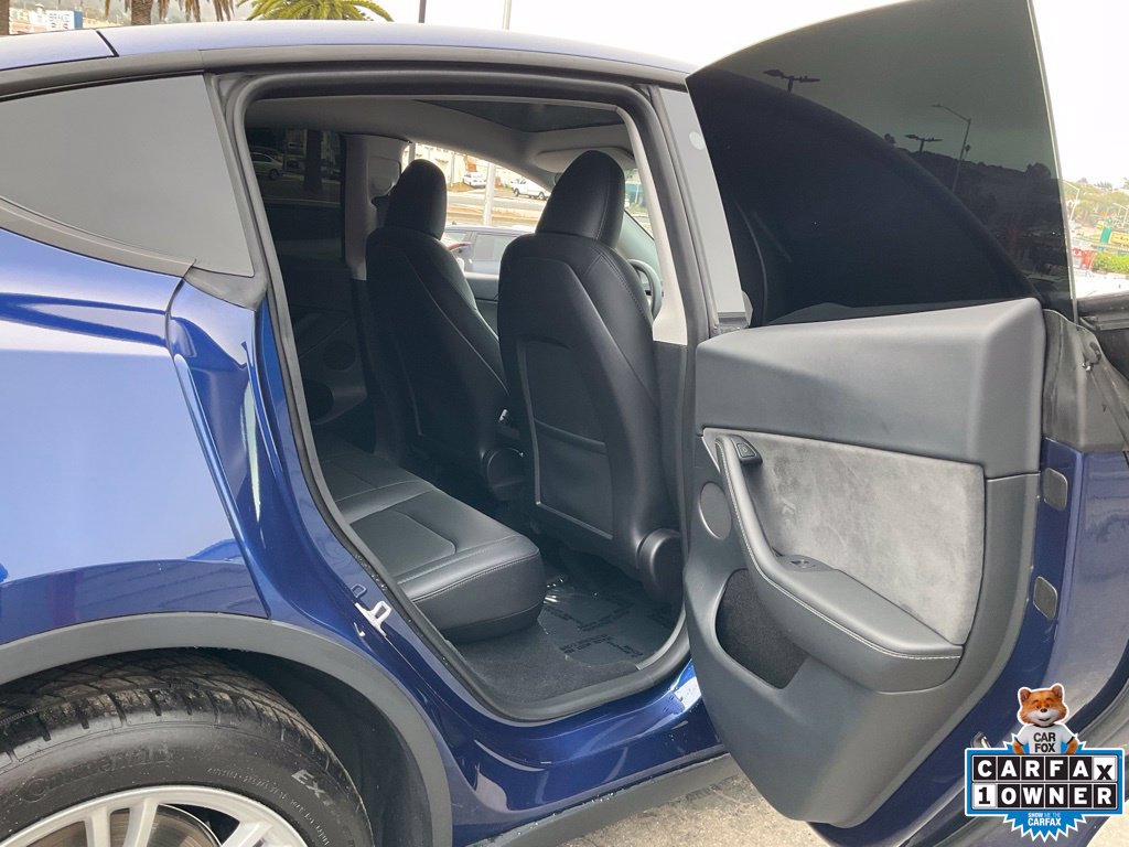 Used 2023 Tesla Model Y Long Range AWD/4WD image 49