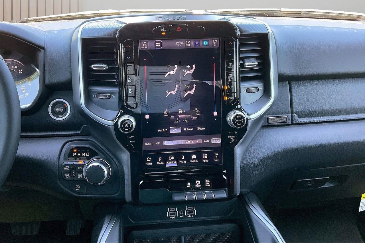 New 2026 RAM 1500 Big Horn AWD/4WD image 13