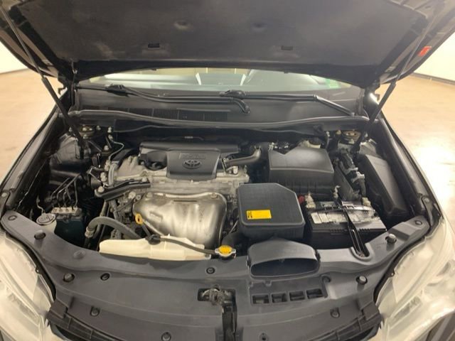 Used 2015 Toyota Camry LE image 38