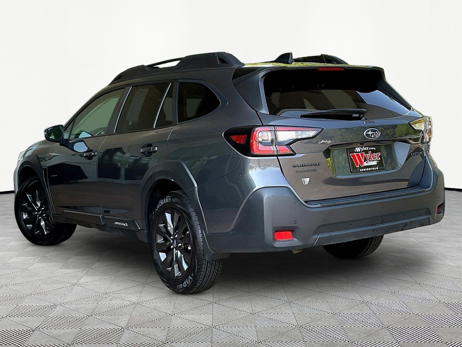 Used 2025 Subaru Outback Onyx Edition w/ Popular Package #2 AWD/4WD image 4