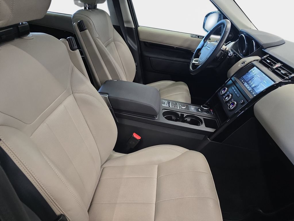 Used 2018 Land Rover Discovery SE AWD/4WD image 12